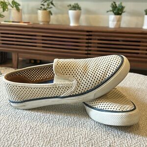 Cute White Sperry Boat Shoes Size 7